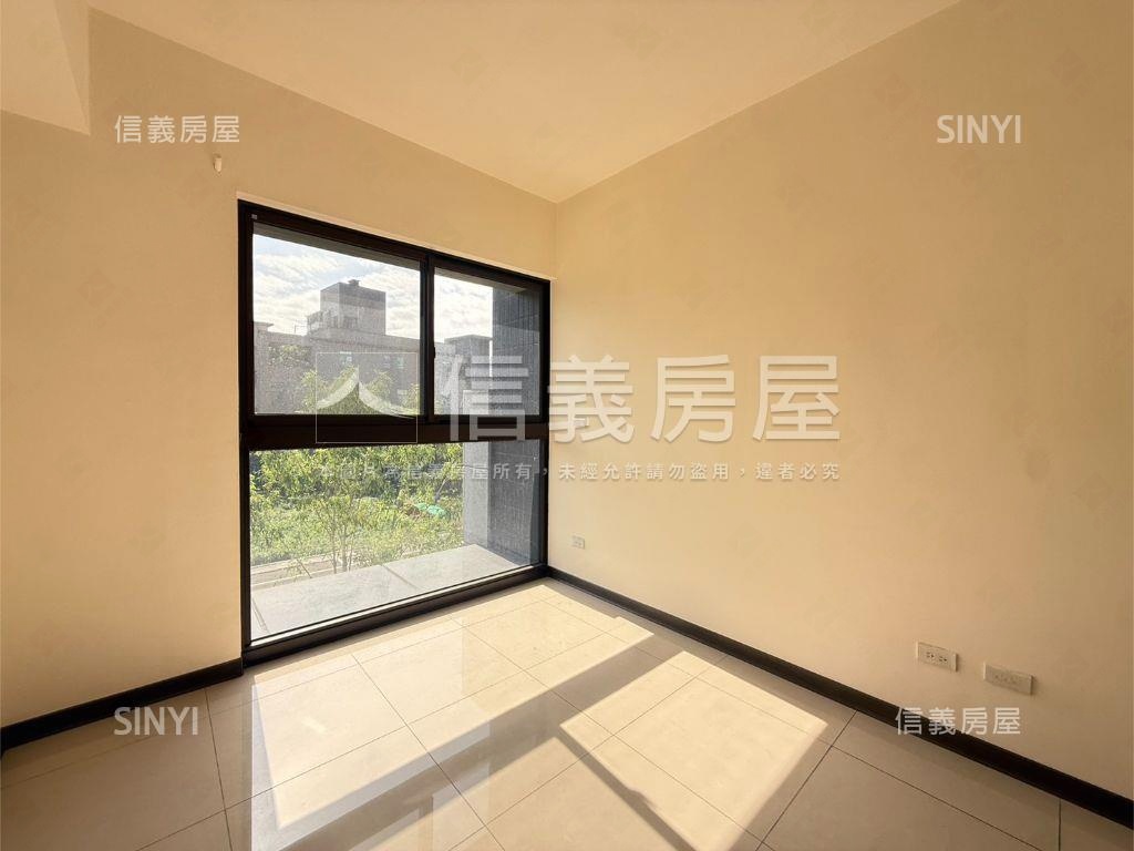 陽光下的夢想三房露臺房屋室內格局與周邊環境