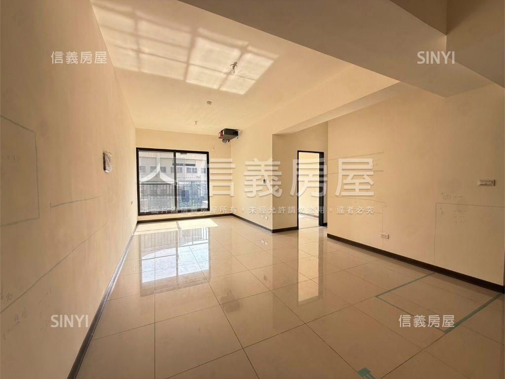 陽光下的夢想三房露臺房屋室內格局與周邊環境