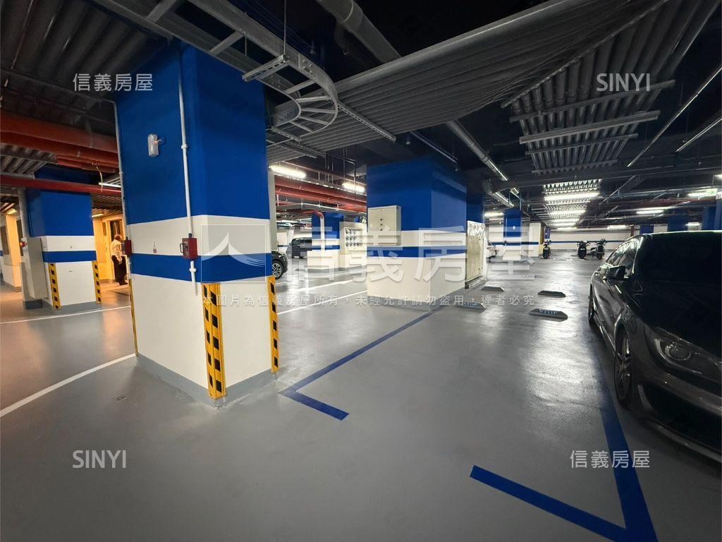 陽光下的夢想三房露臺房屋室內格局與周邊環境