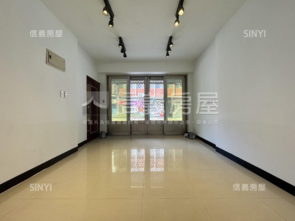 正吳鳳路江翠住辦一樓房屋室內格局與周邊環境