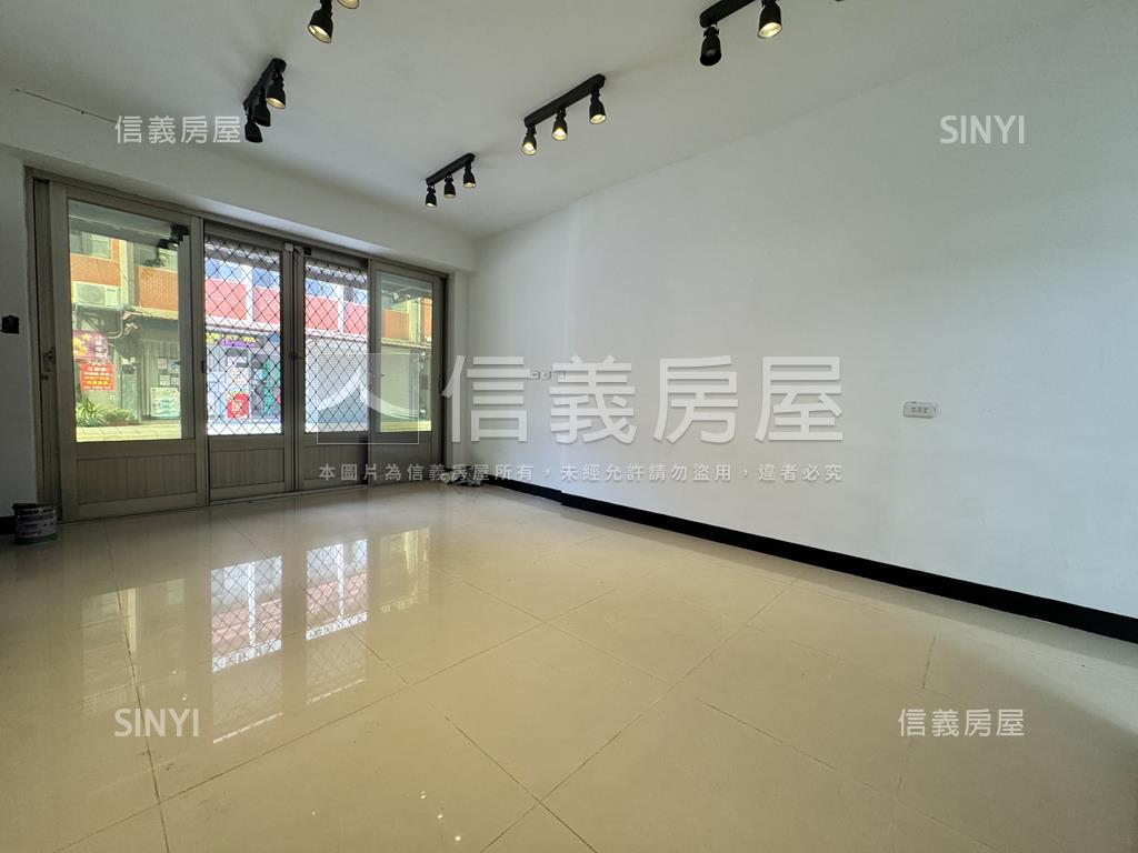 正吳鳳路江翠住辦一樓房屋室內格局與周邊環境
