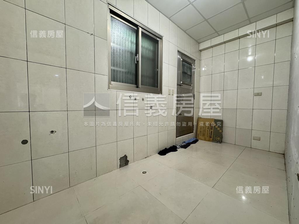 正吳鳳路江翠住辦一樓房屋室內格局與周邊環境