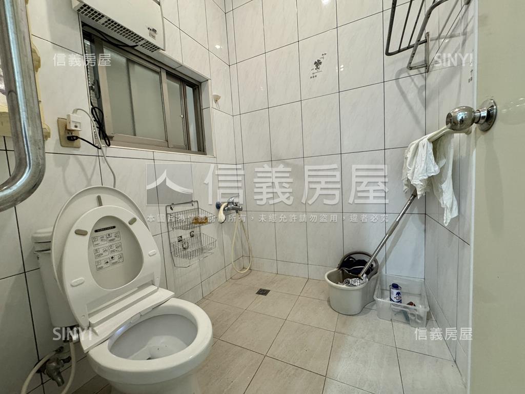 正吳鳳路江翠住辦一樓房屋室內格局與周邊環境