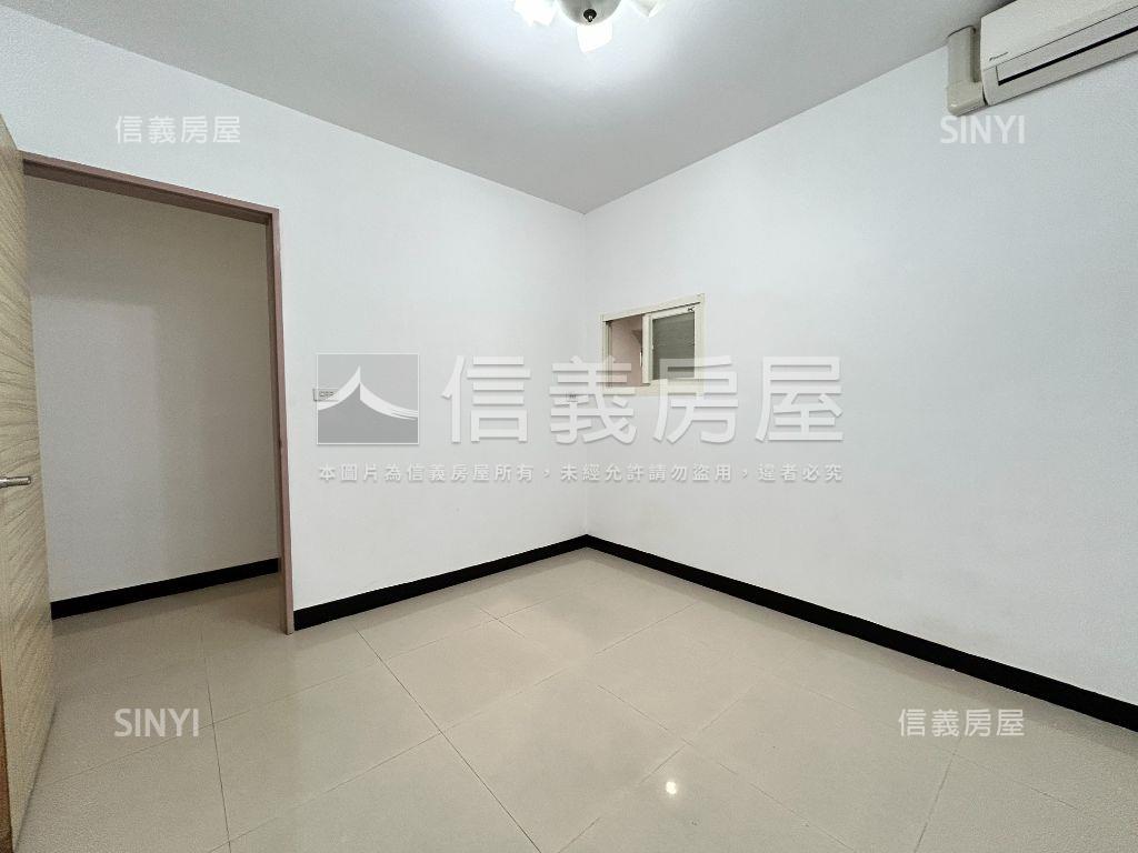 【學校】旁三捷運住辦一樓房屋室內格局與周邊環境