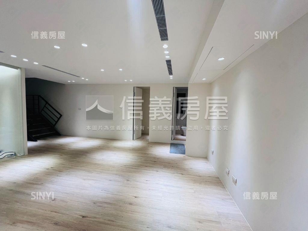 近十四張湯泉二期金店面房屋室內格局與周邊環境