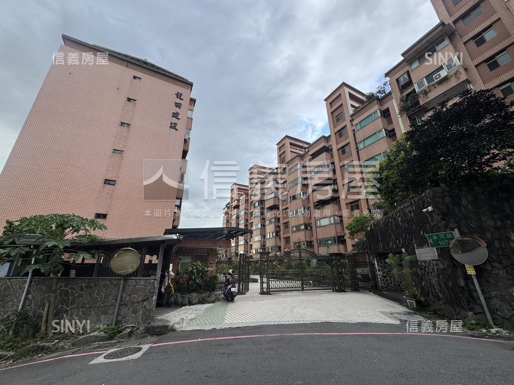 天母山景大四房車位房屋室內格局與周邊環境