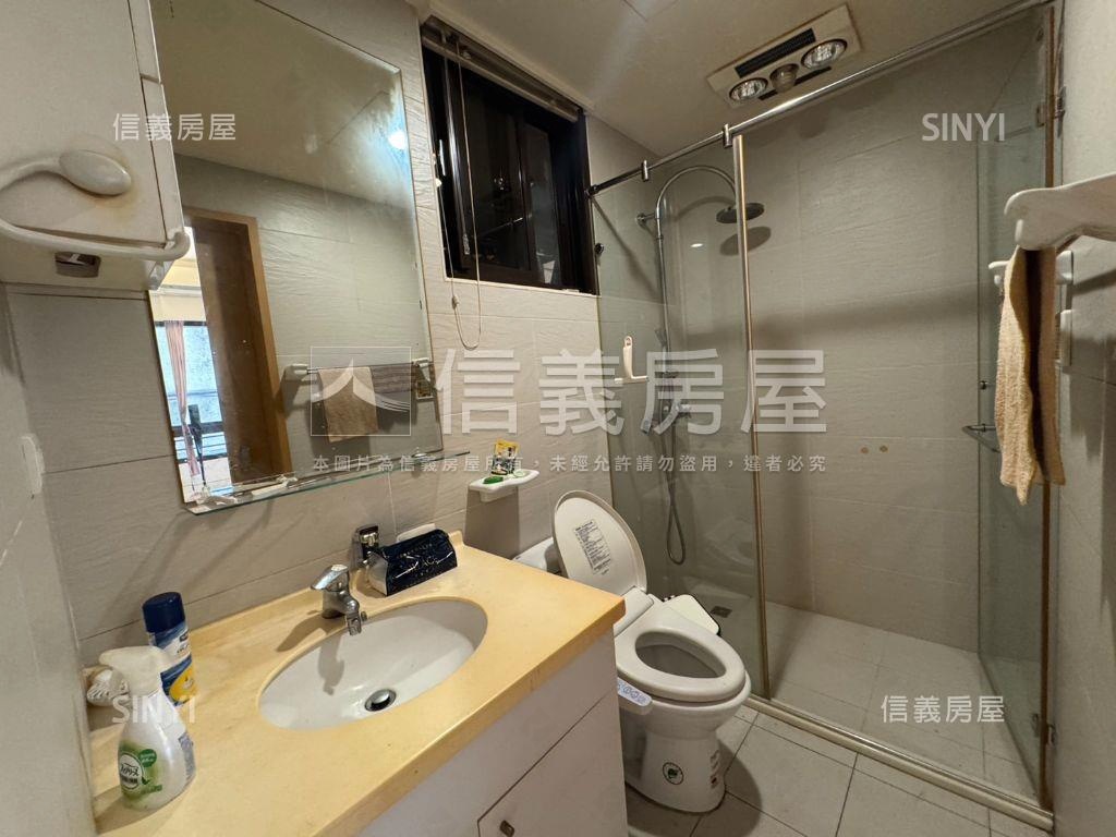 友座２房附車位房屋室內格局與周邊環境