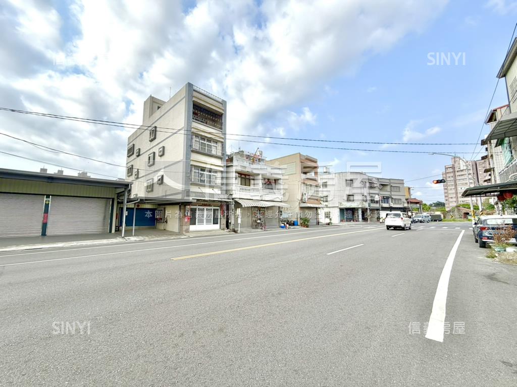 橋頭正路旁大地坪透天２房屋室內格局與周邊環境