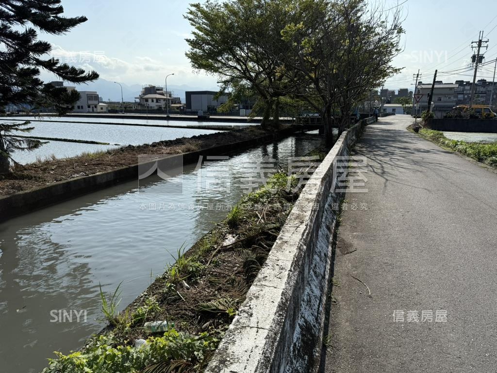 羅東仁愛雙面路２．３分地房屋室內格局與周邊環境