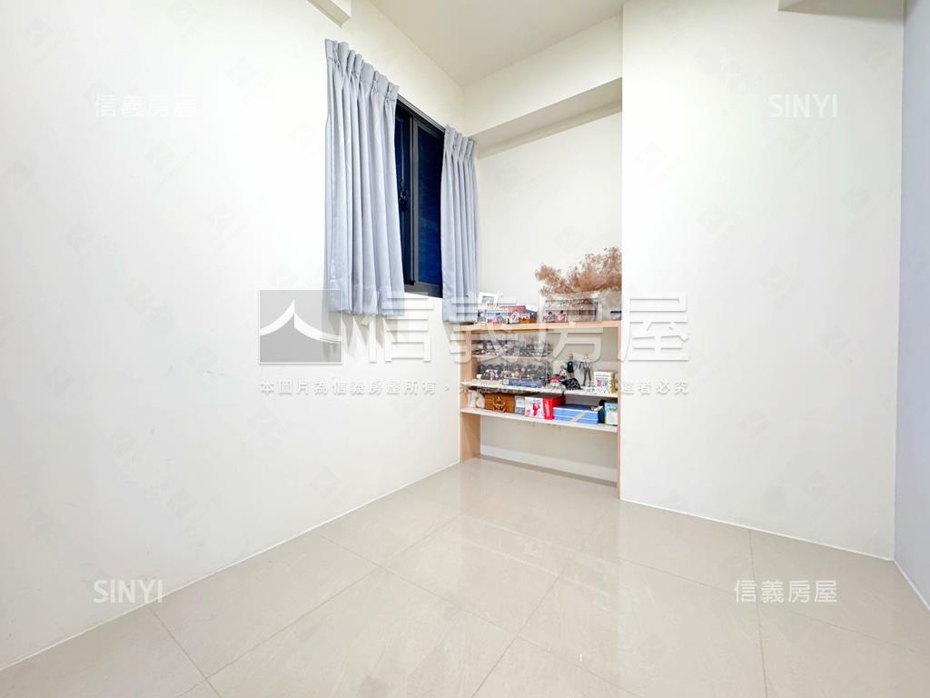 近楠梓火車站，三房平車房屋室內格局與周邊環境