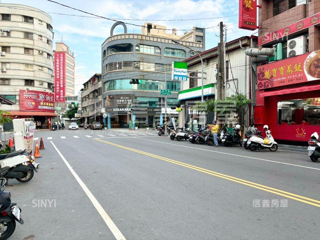 近楠梓車站熱鬧金店面房屋室內格局與周邊環境