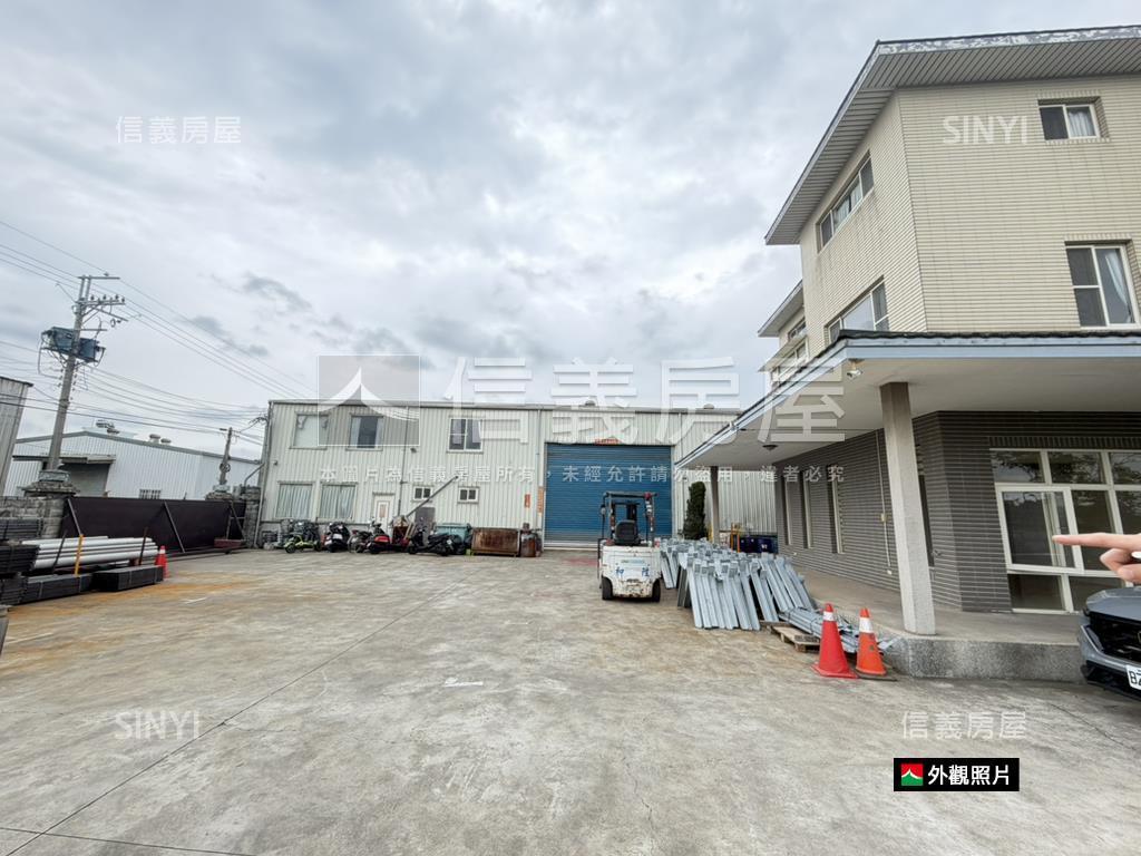 竹南正路邊合法漂亮農舍Ａ房屋室內格局與周邊環境