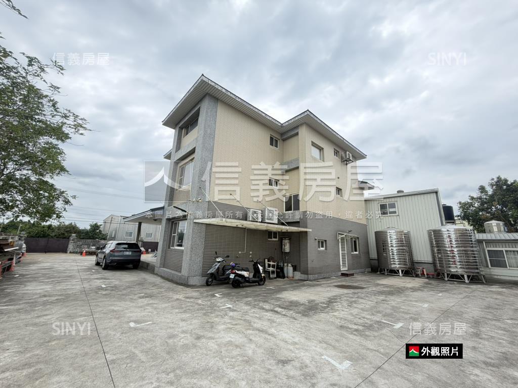 竹南正路邊合法漂亮農舍Ａ房屋室內格局與周邊環境