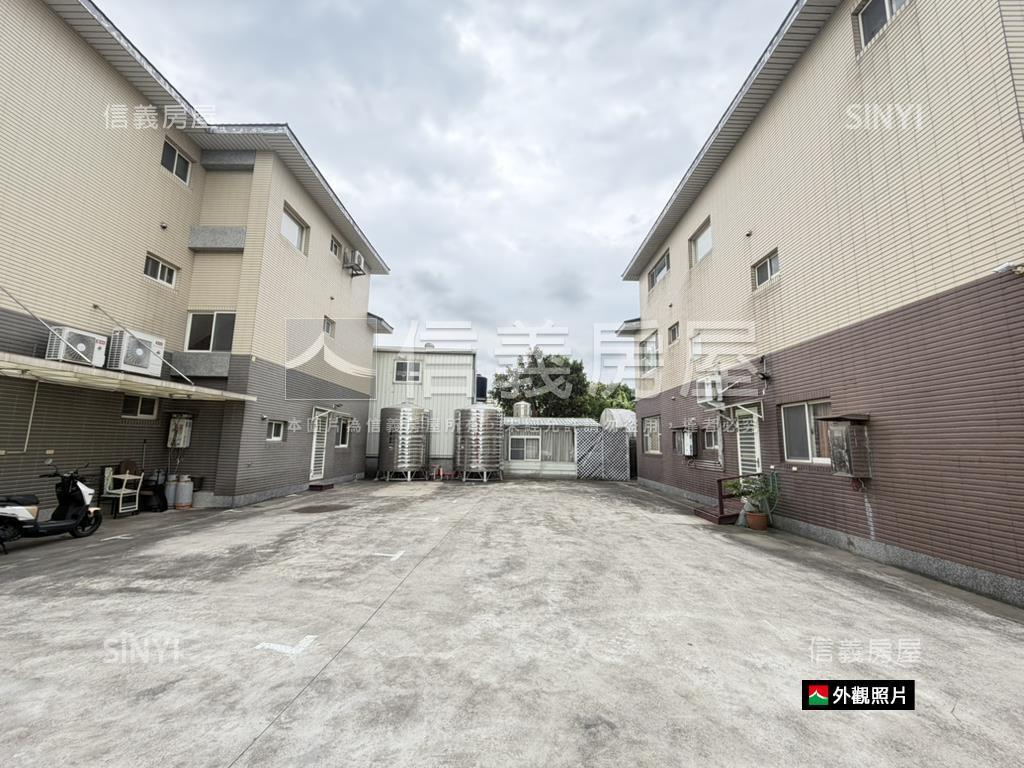 竹南正路邊合法漂亮農舍Ａ房屋室內格局與周邊環境