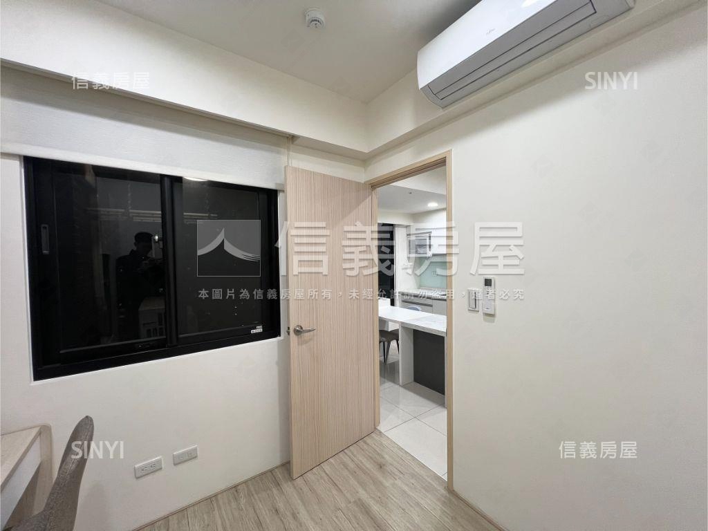 真愛公園景裝潢兩房附車位房屋室內格局與周邊環境