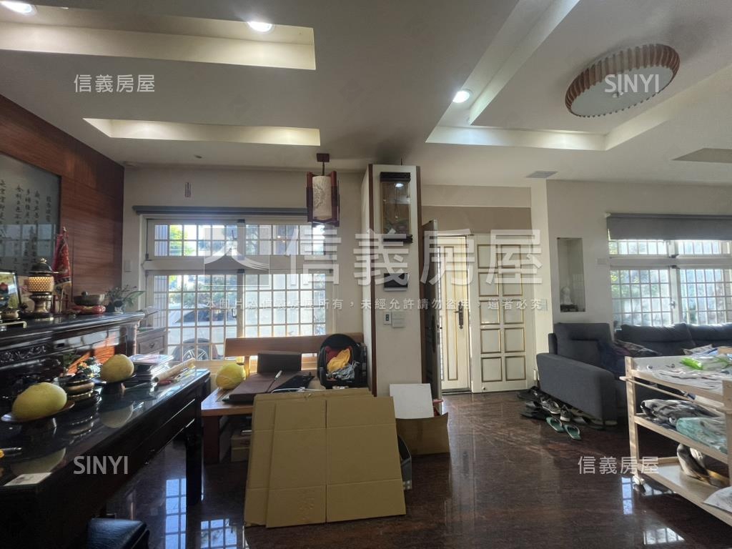 遠眺山脈田園風光美麗透天房屋室內格局與周邊環境