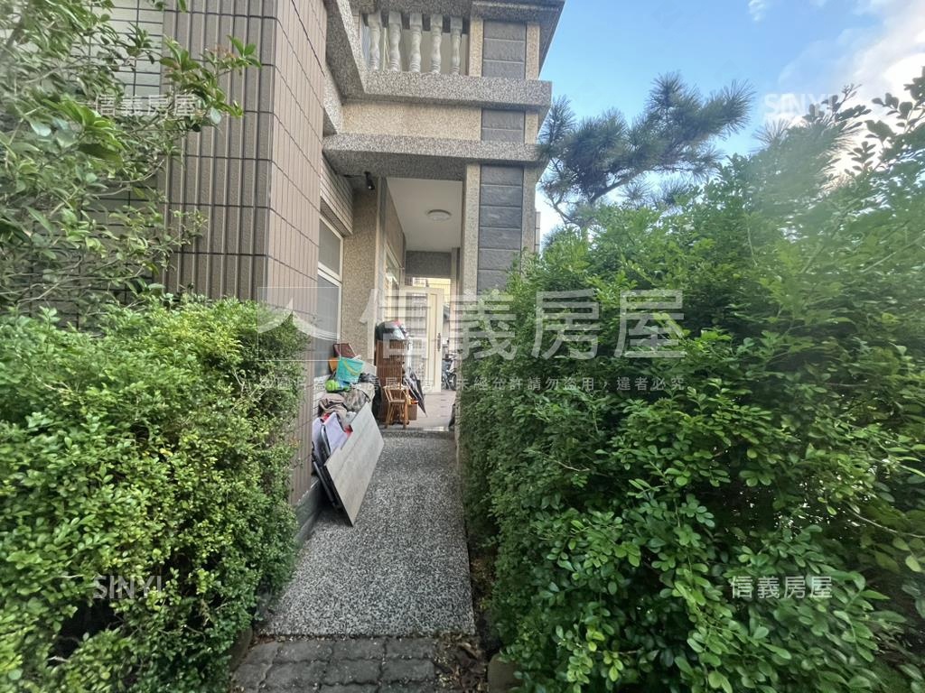 遠眺山脈田園風光美麗透天房屋室內格局與周邊環境