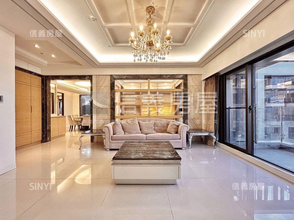 新富邑歐式高樓車位房屋室內格局與周邊環境