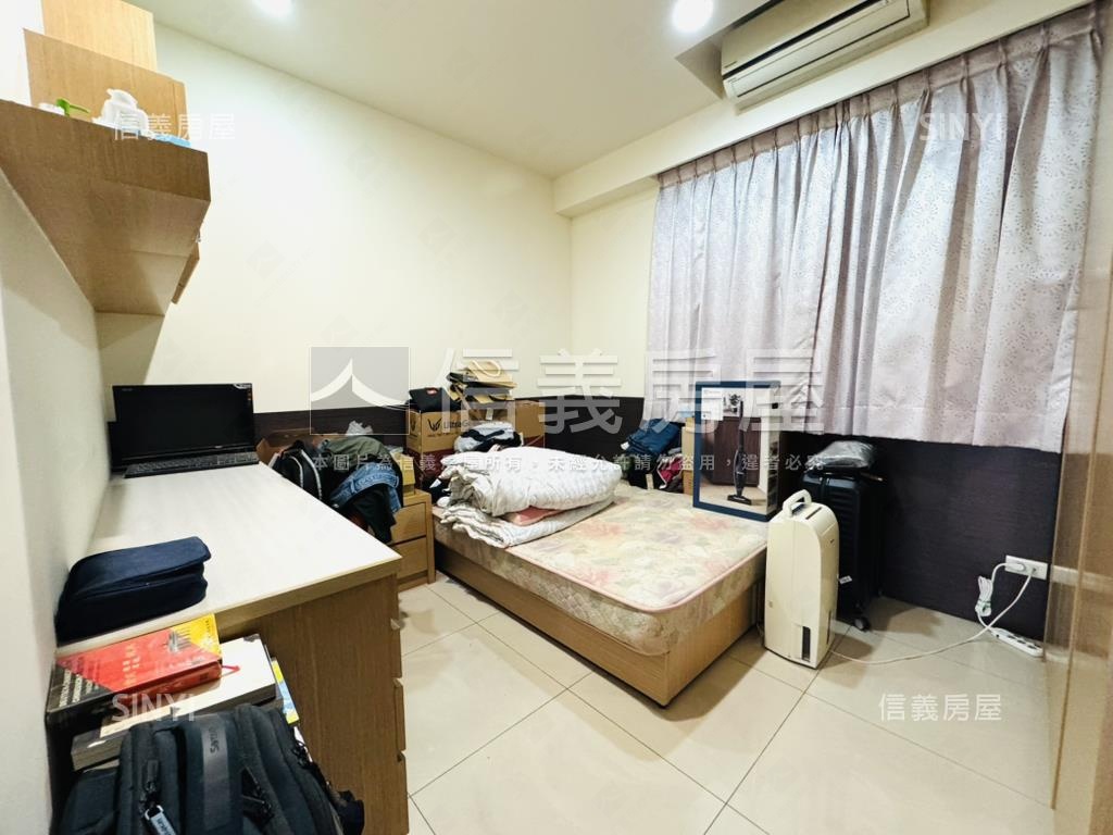 御璽高樓３＋１有車位房屋室內格局與周邊環境