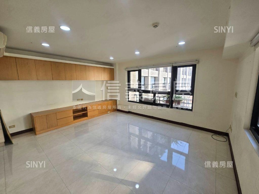 近海山高中。邊間景觀佳房屋室內格局與周邊環境