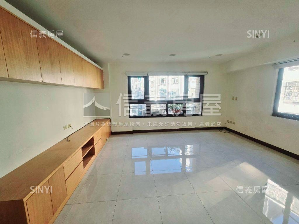 近海山高中。邊間景觀佳房屋室內格局與周邊環境