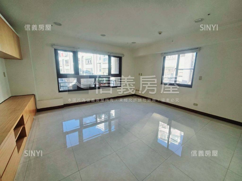 近海山高中。邊間景觀佳房屋室內格局與周邊環境