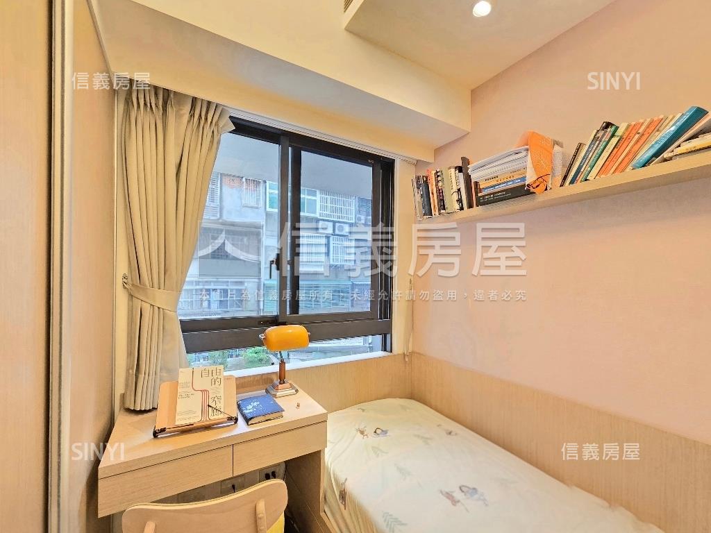 專任❥捷麗邊間裝潢２房❥房屋室內格局與周邊環境