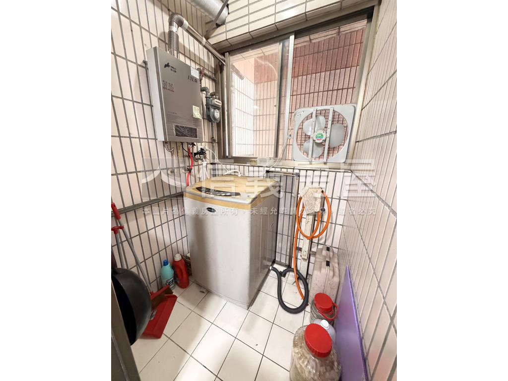 中壢雙衛浴開窗的２房房屋室內格局與周邊環境