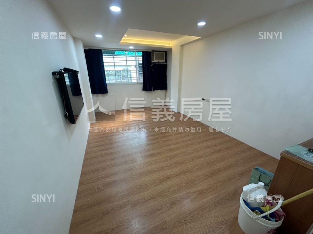 三重國小精裝透天稀有釋出房屋室內格局與周邊環境