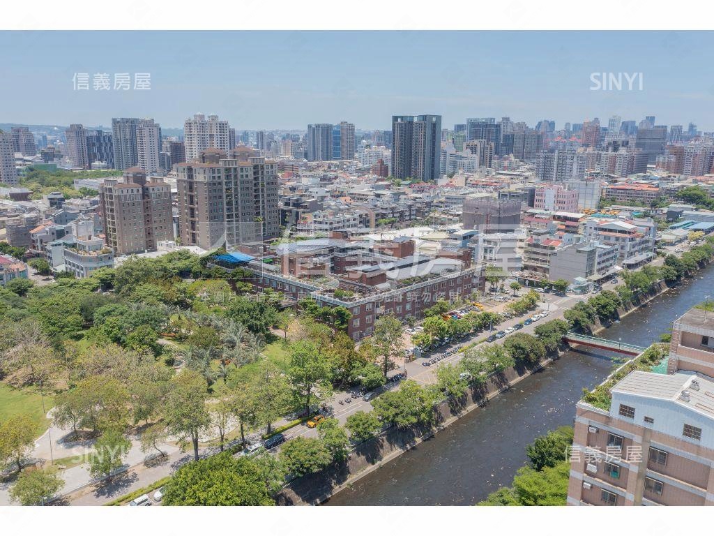 近十三期大面寬金店面房屋室內格局與周邊環境