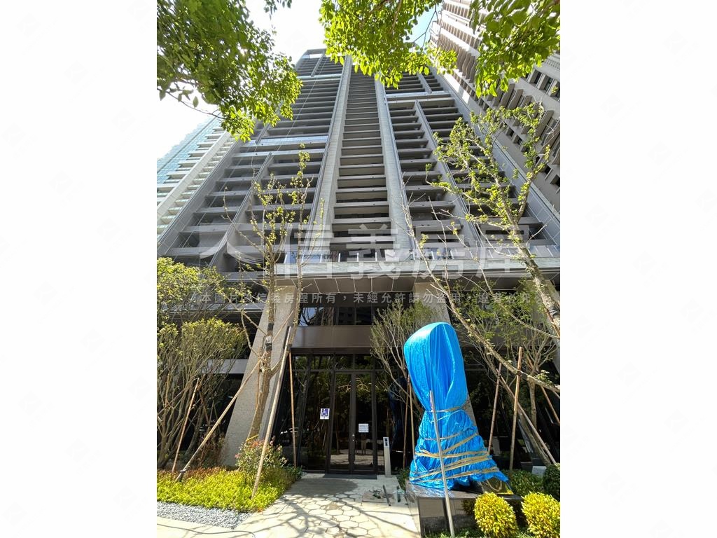 市政１號院高樓視野三房讚房屋室內格局與周邊環境