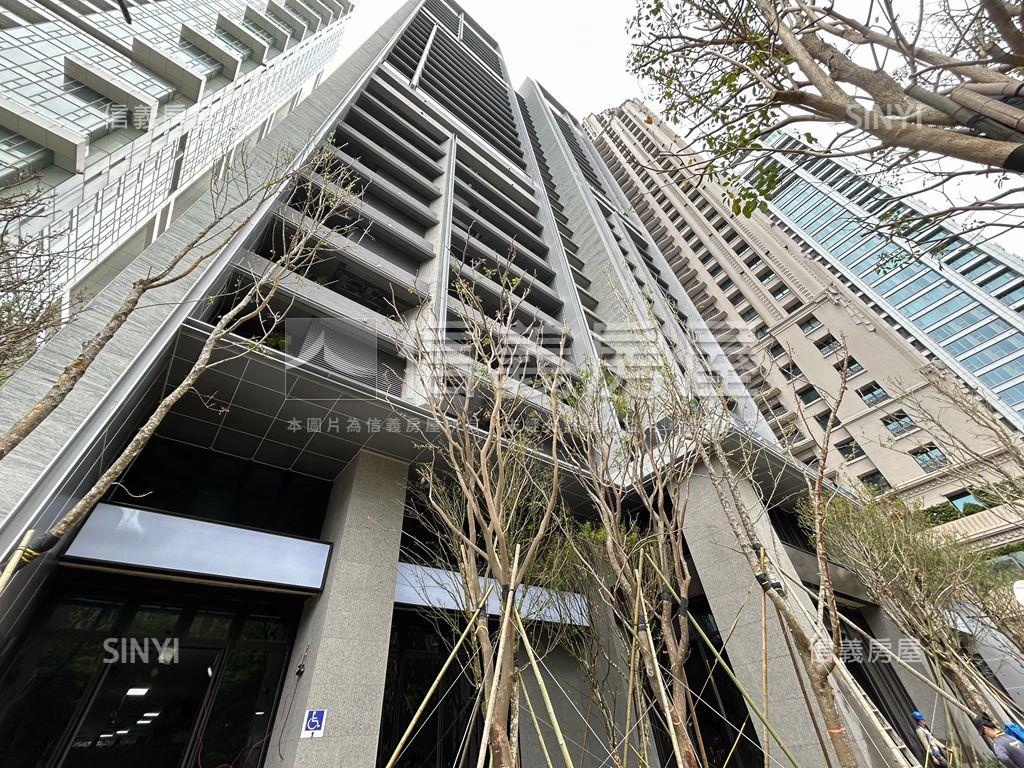 市政１號院高樓視野三房讚房屋室內格局與周邊環境