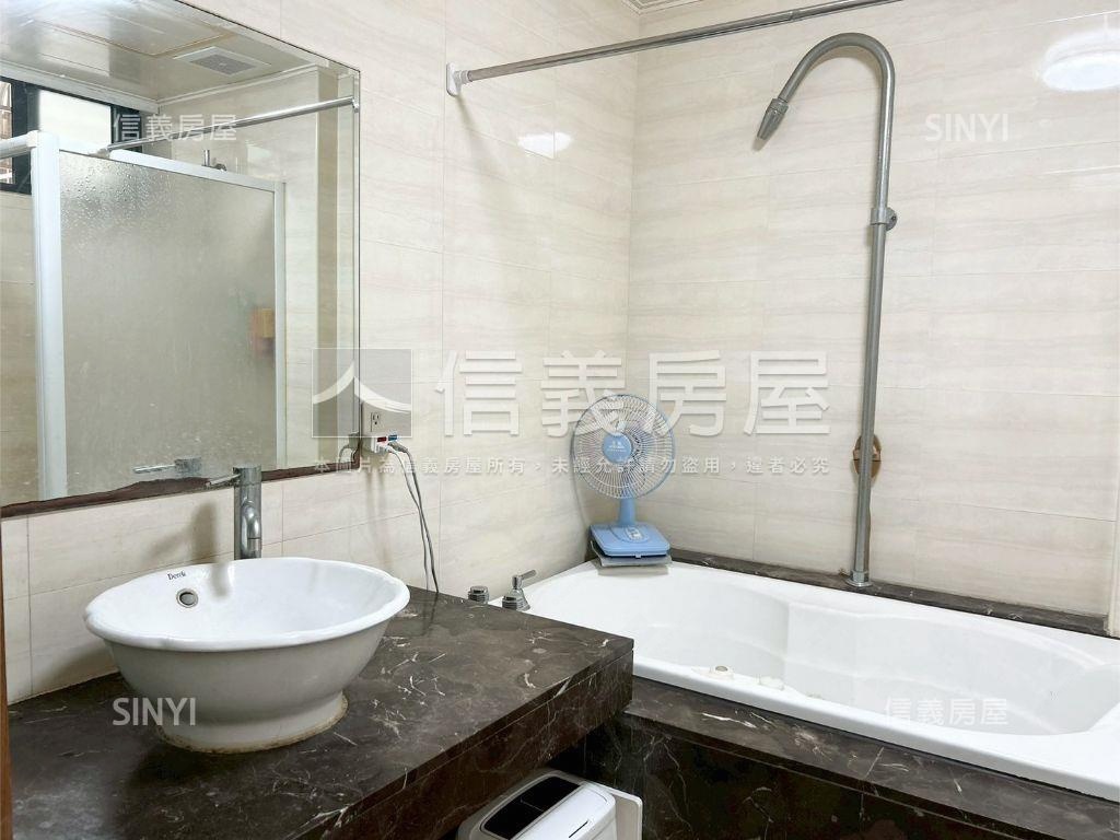 專任工學商圈美別墅房屋室內格局與周邊環境