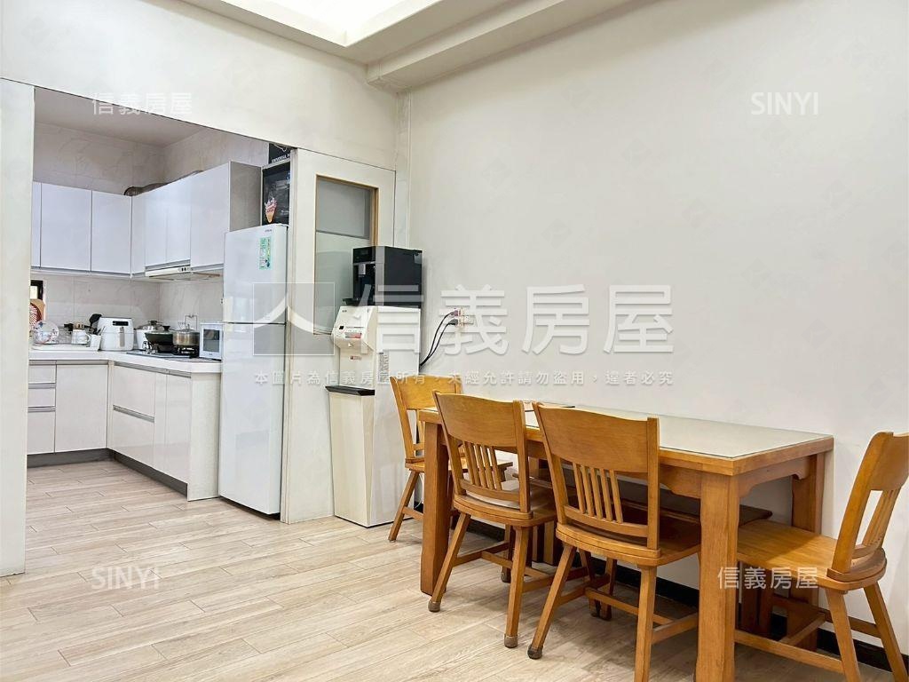 專任工學商圈美別墅房屋室內格局與周邊環境