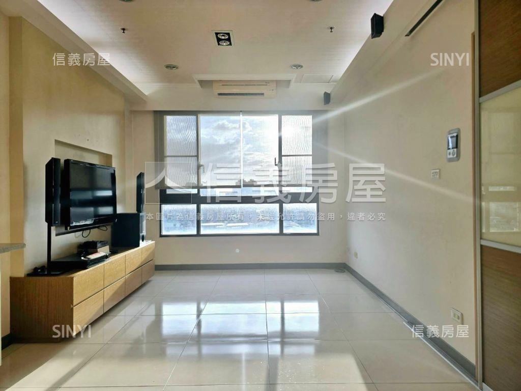 領歐亮麗兩房車位房屋室內格局與周邊環境