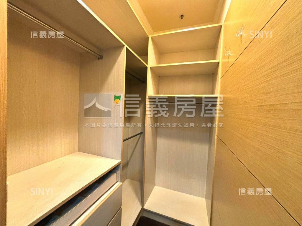 領歐亮麗兩房車位房屋室內格局與周邊環境