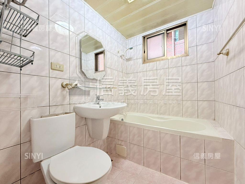河堤雙陽台兩房房屋室內格局與周邊環境