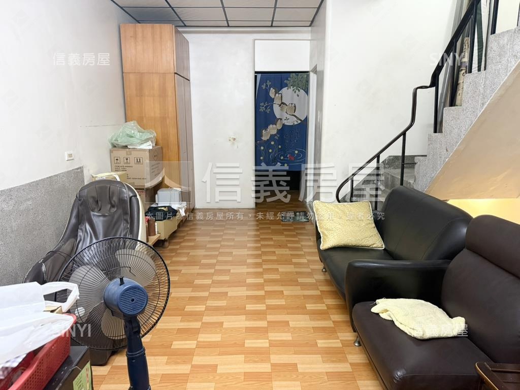 五甲商圈近捷運大空間美透房屋室內格局與周邊環境