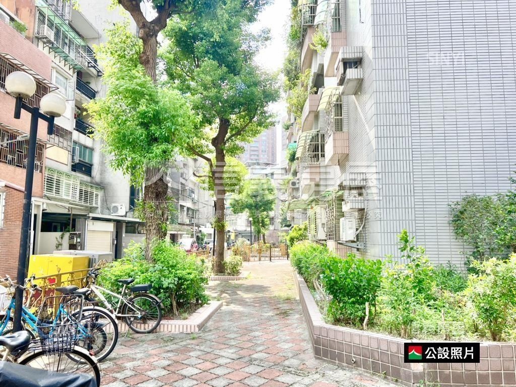 太平洋建設出品附車位房屋室內格局與周邊環境