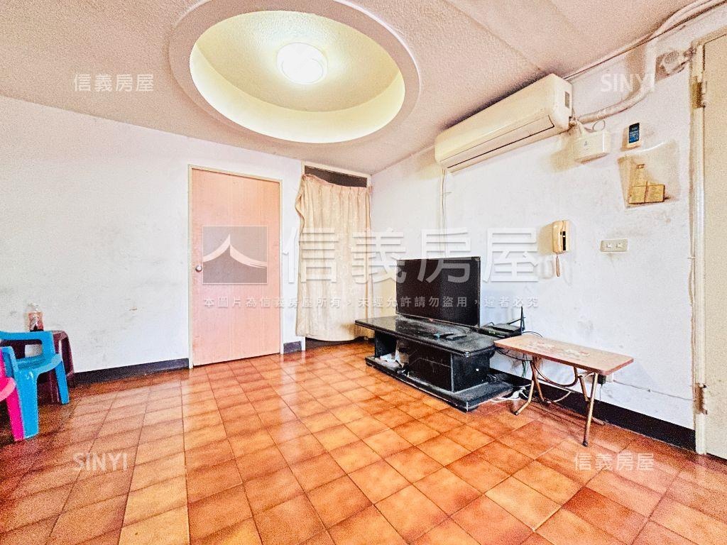 桃園秀山三房公寓頂加房屋室內格局與周邊環境