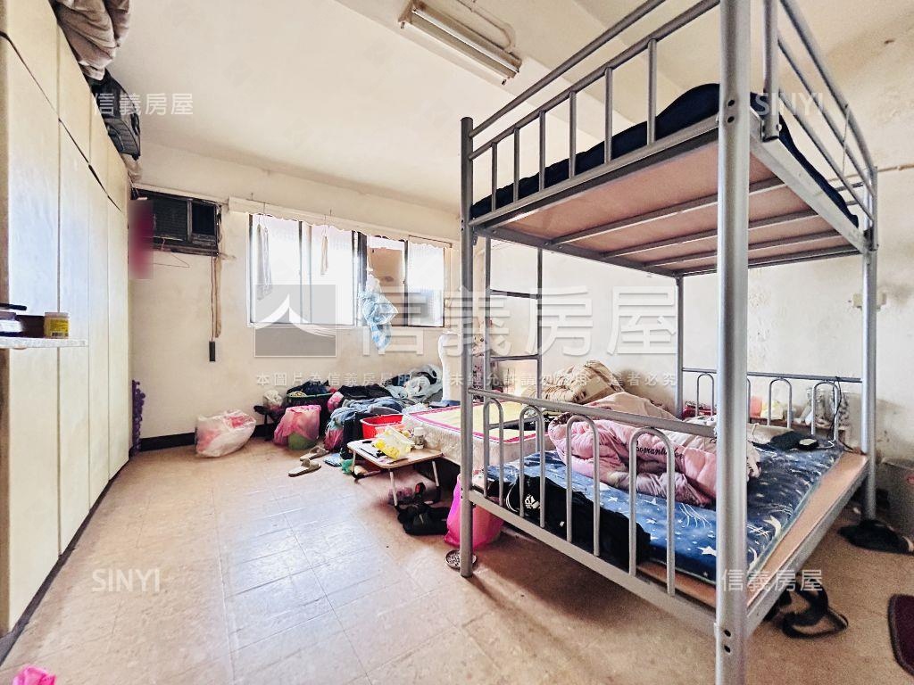 桃園秀山三房公寓頂加房屋室內格局與周邊環境