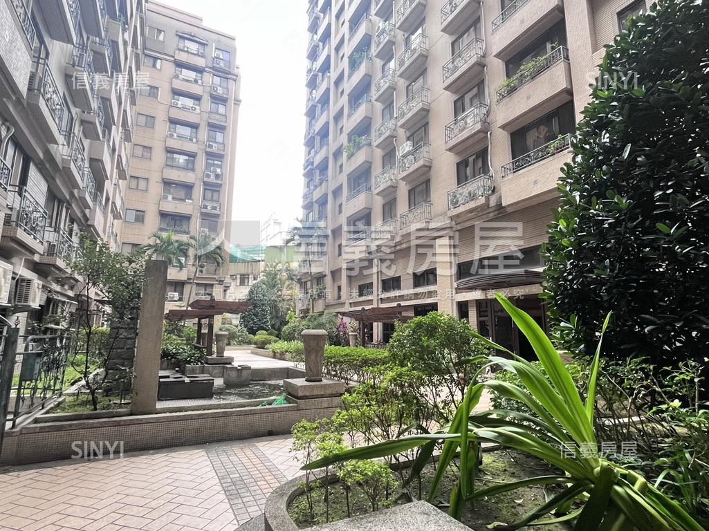 麗池香榭３房車位房屋室內格局與周邊環境