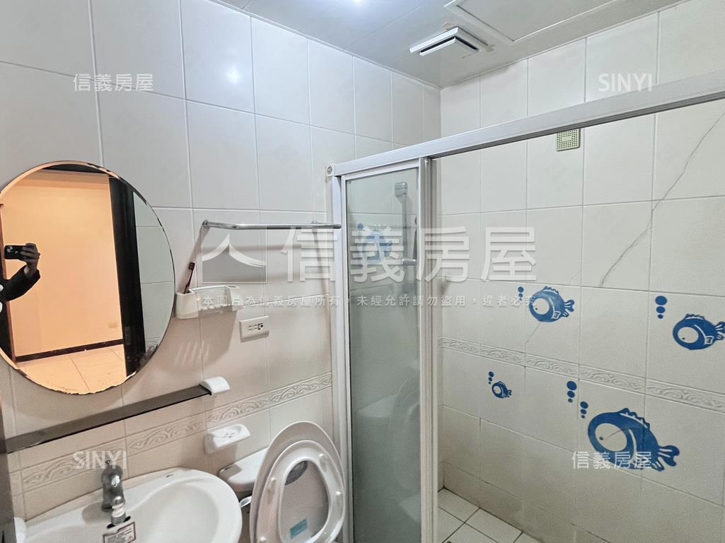 麗池香榭３房車位房屋室內格局與周邊環境