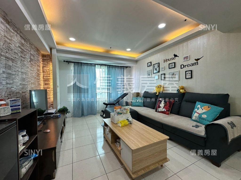 優活２１精緻美三房車位房屋室內格局與周邊環境