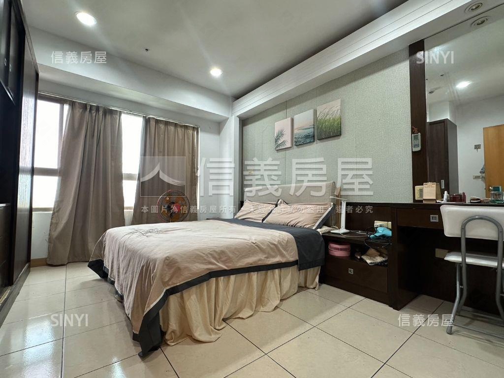 優活２１精緻美三房車位房屋室內格局與周邊環境