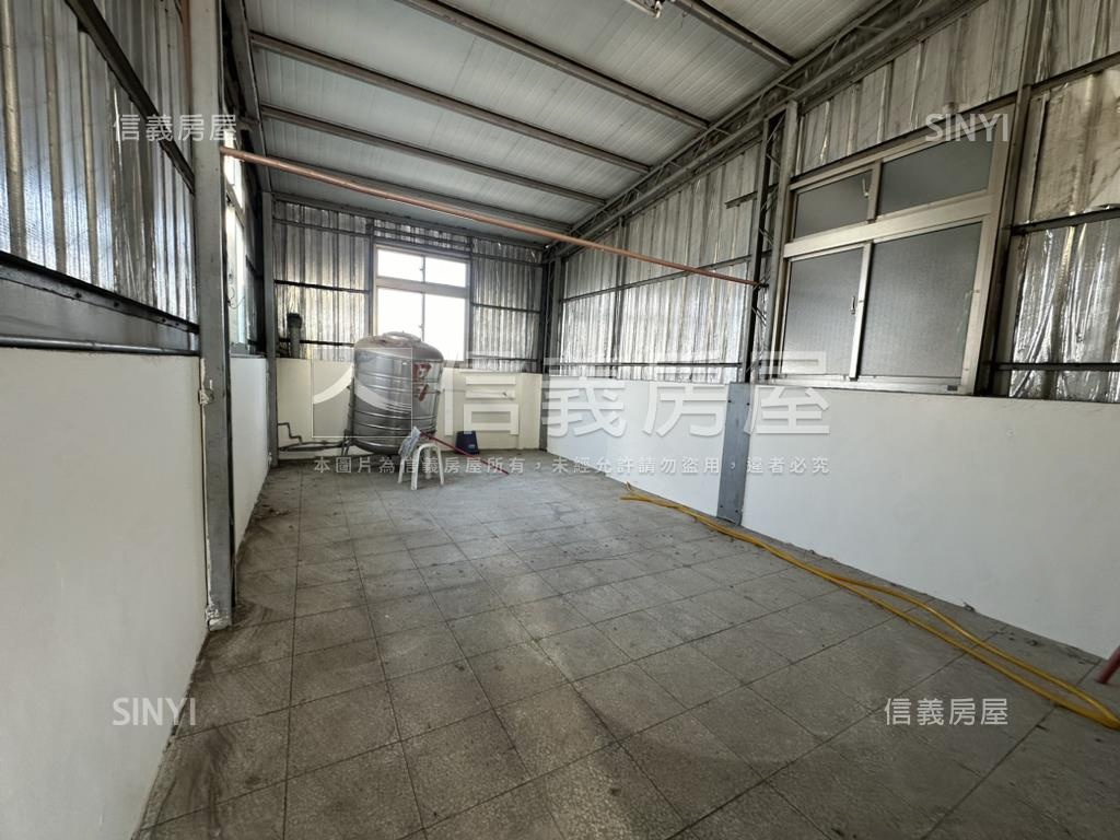 近鹽埕路圖書館質感透天房屋室內格局與周邊環境