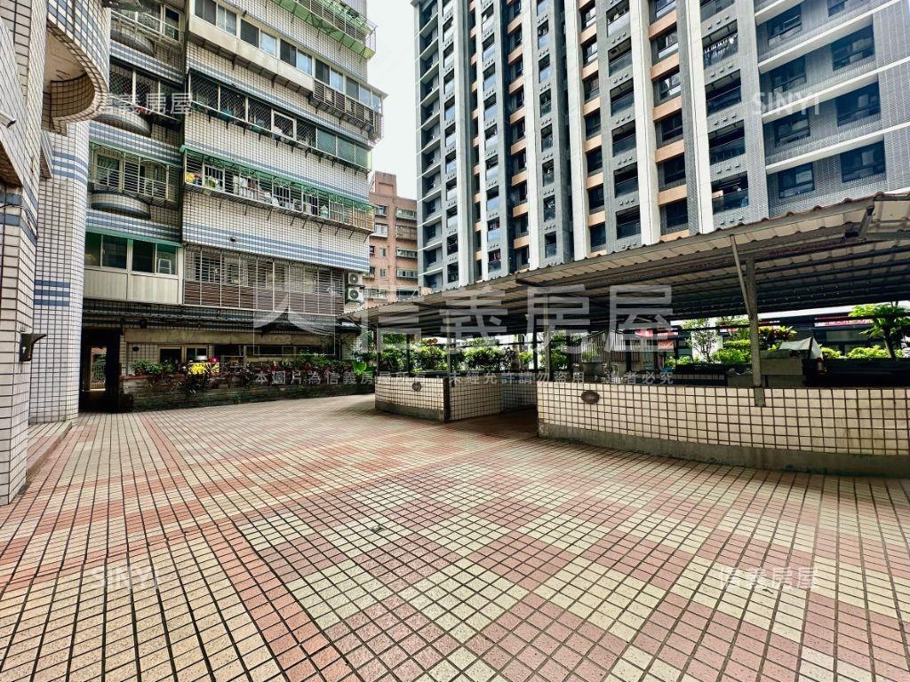 稀有樟樹二路坡平大車位房屋室內格局與周邊環境