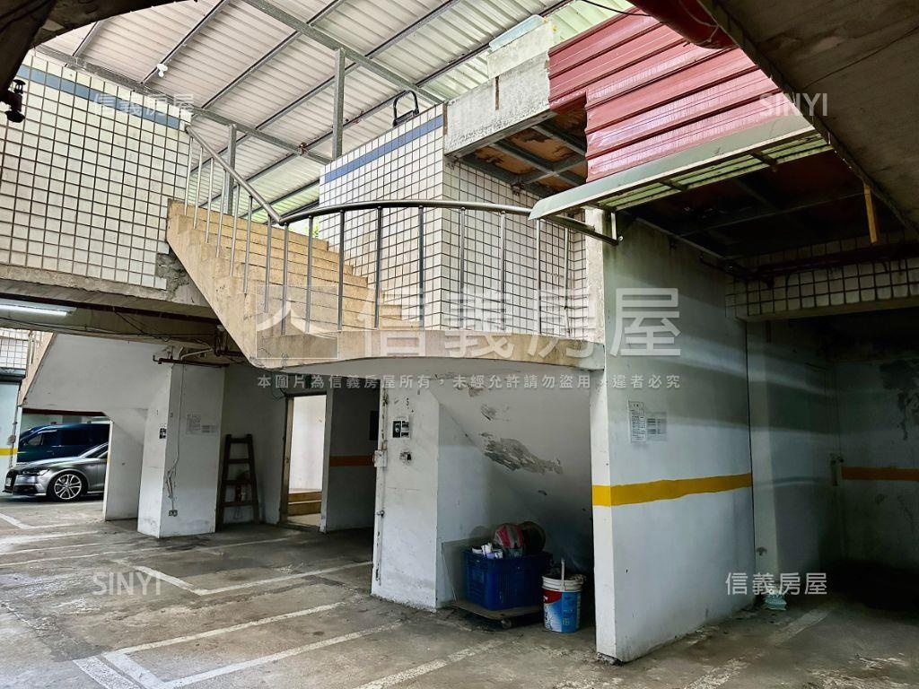 稀有樟樹二路坡平大車位房屋室內格局與周邊環境