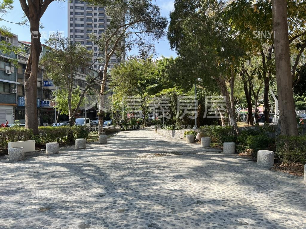 專達麗冶翠面園道兩房平車房屋室內格局與周邊環境