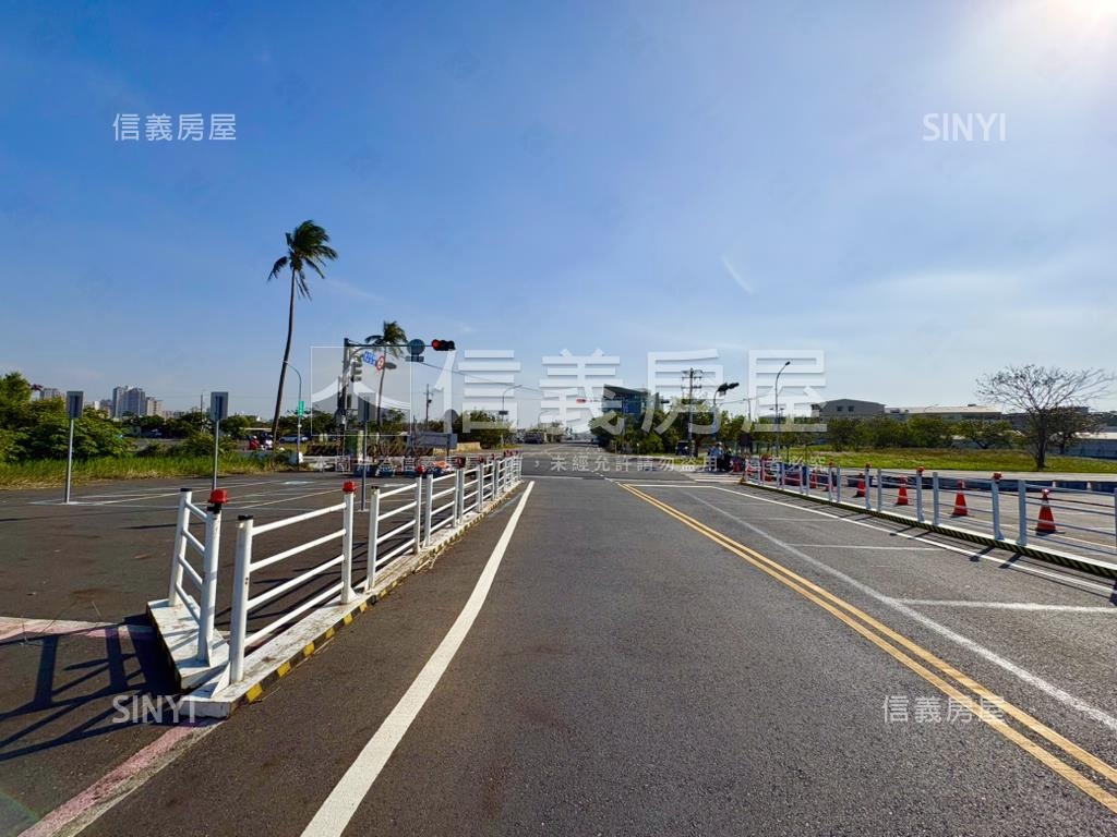 遊艇酒店前約３８９坪土地房屋室內格局與周邊環境